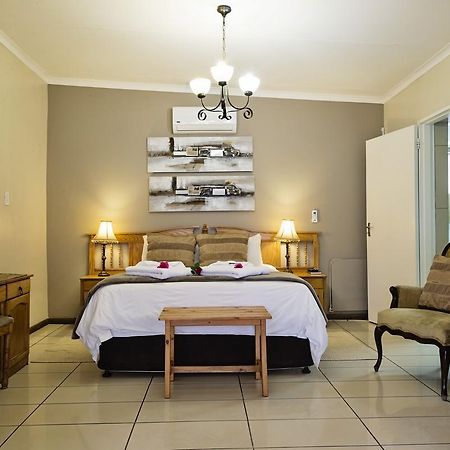 Holme Lea Manor Bed and Breakfast Piet Retief Eksteriør billede