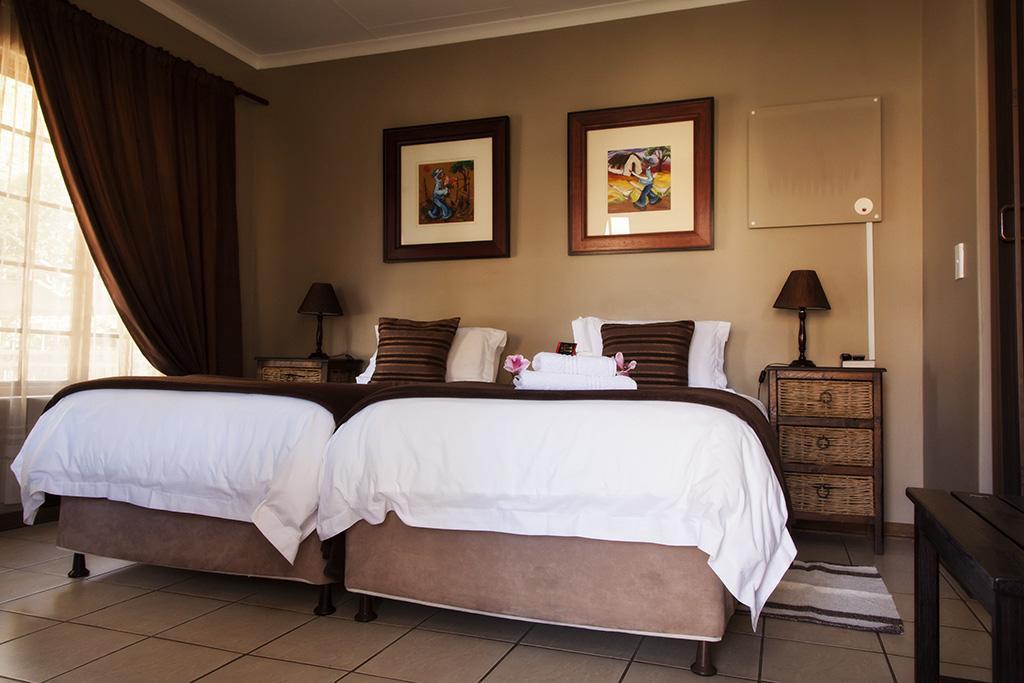 Holme Lea Manor Bed and Breakfast Piet Retief Eksteriør billede