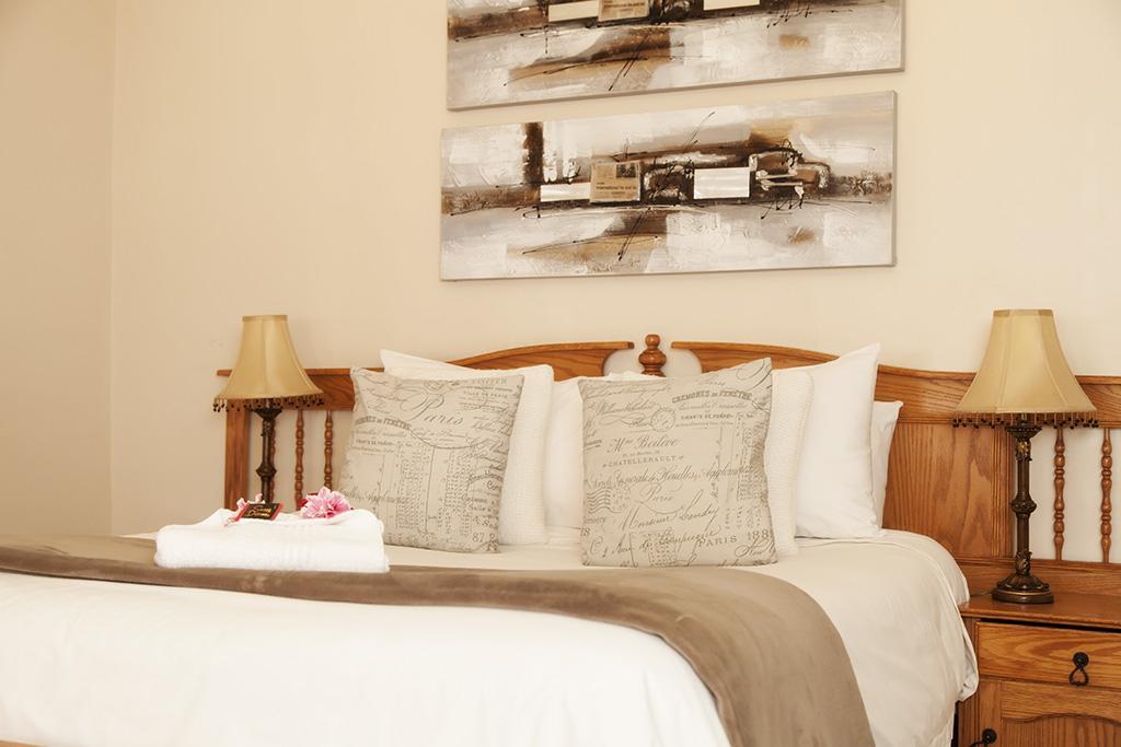 Holme Lea Manor Bed and Breakfast Piet Retief Eksteriør billede
