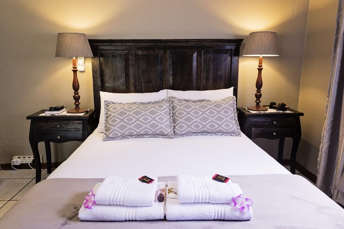 Holme Lea Manor Bed and Breakfast Piet Retief Eksteriør billede